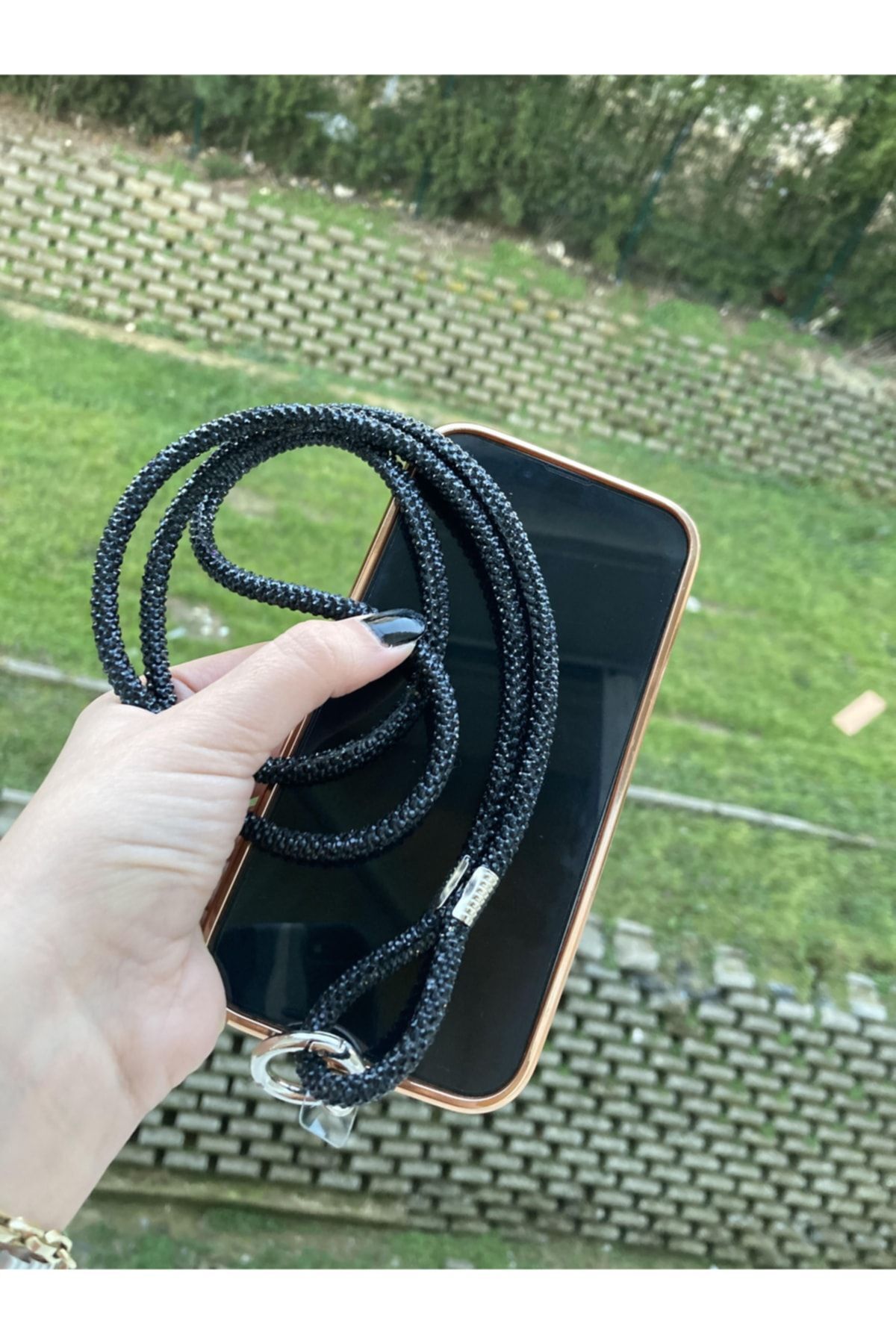 Taşlı Siyah Çapraz Boyun Telefon Askısı