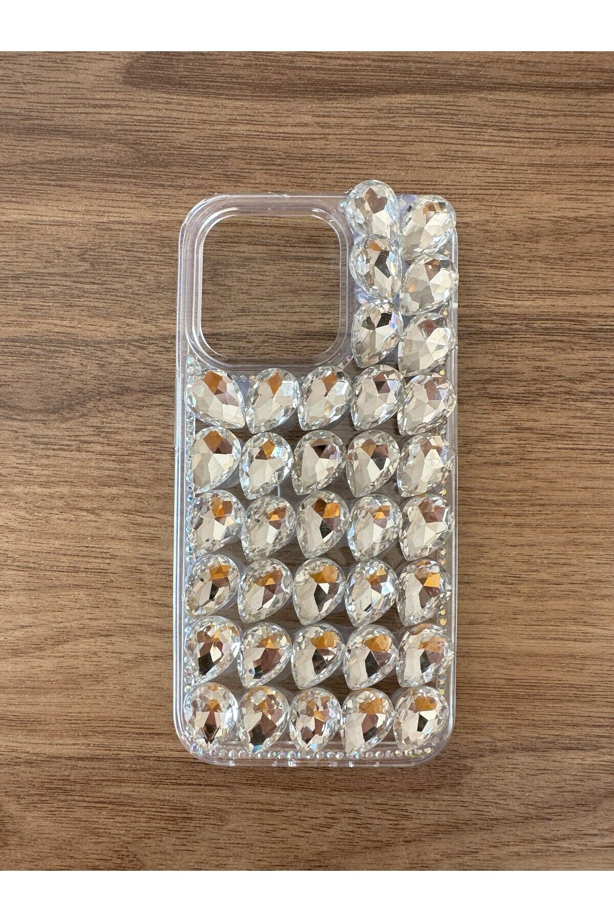 İphone 15 Uyumlu Kristal Taşlı Slikon Kılıf (Handmade) Beyaz