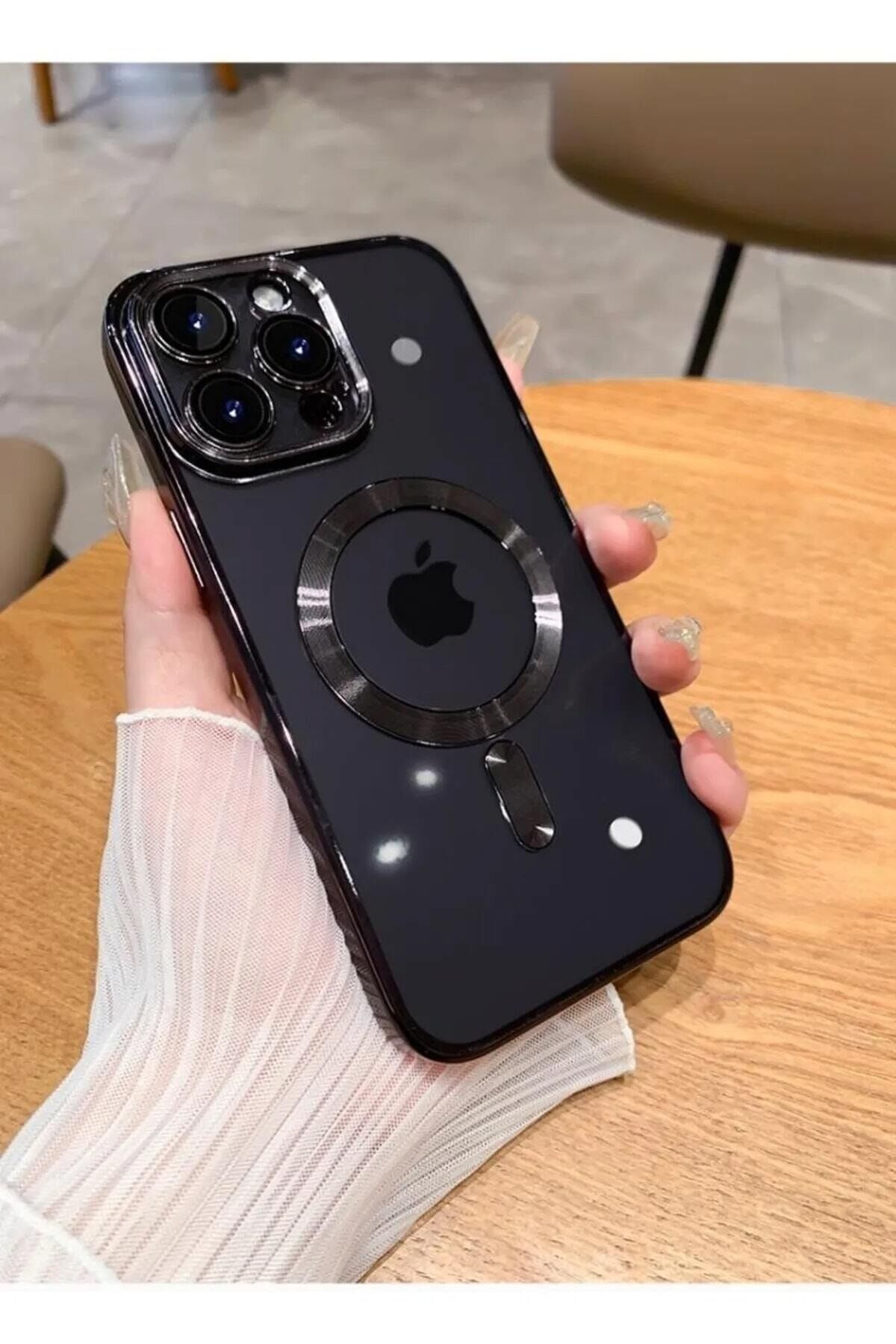 Iphone 14 Plus Magsafe Özellikli Şeffaf (kamerası Korumalı) Lensli Kılıf Siyah